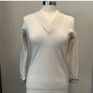 Burberry Brit 100% cashmere in white, size s